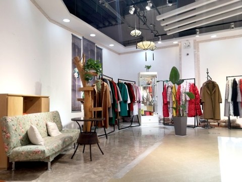 女裝店內(nèi)飾
