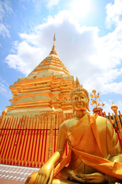 泰國清邁雙龍寺金佛