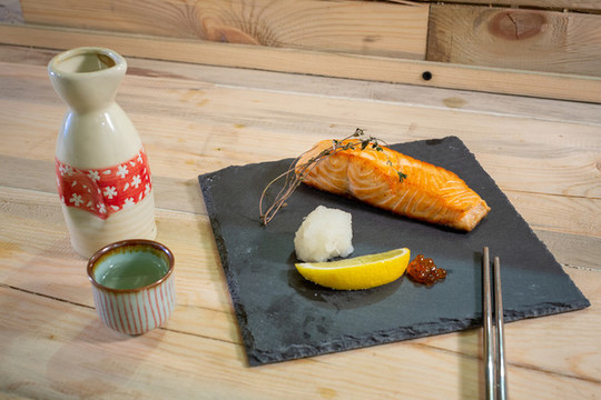 日料魚(yú)
