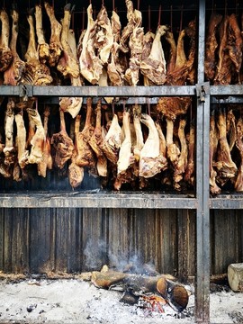 柴火熏肉