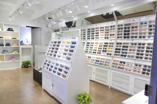 眼鏡店