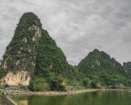 山
