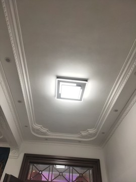 石膏吊頂與燈