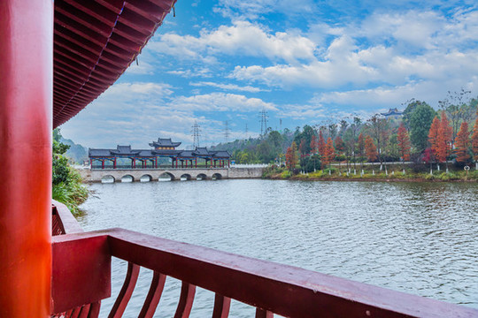 公園湖景