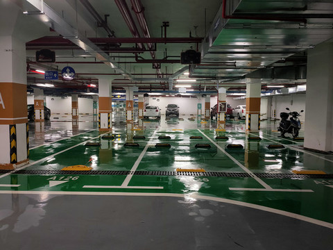 室內(nèi)停車場