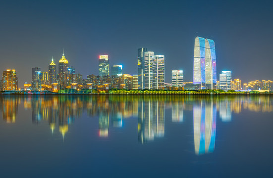 蘇州東方之門夜景