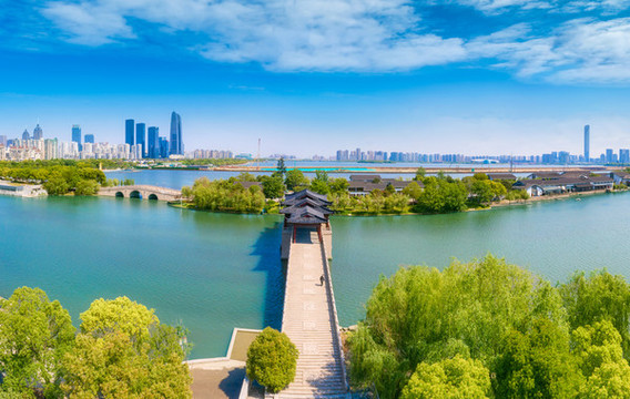 蘇州金雞湖李公堤的橋