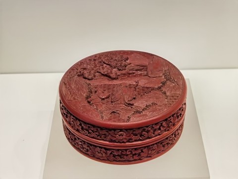 扁圓盒