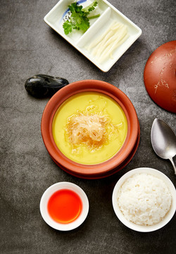 魚翅撈飯