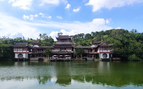 碧水藍天