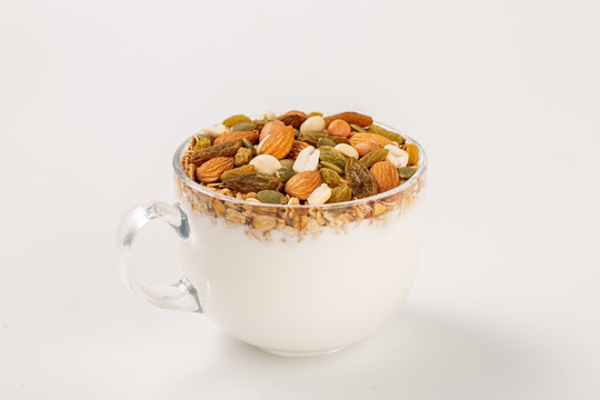 堅(jiān)果燕麥片