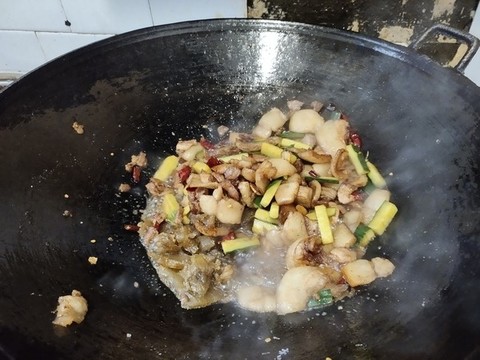 炒肉