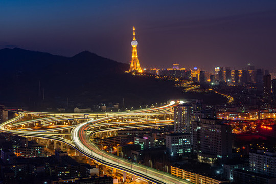 西寧夜景高速公路