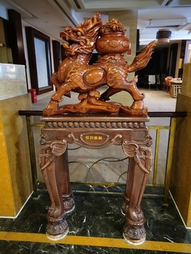 招財麒麟