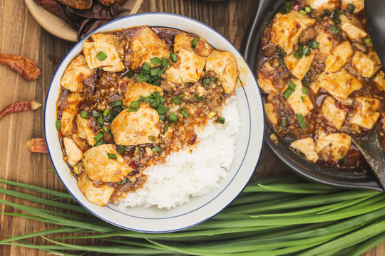 麻婆豆腐蓋飯