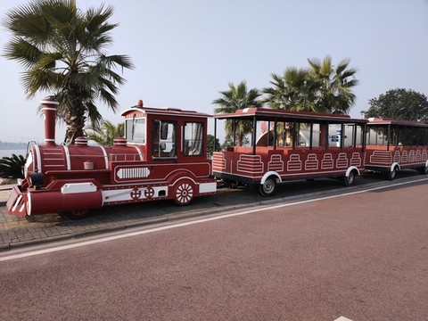 觀光小火車(chē)
