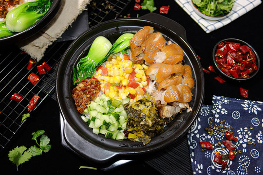 豬肘飯