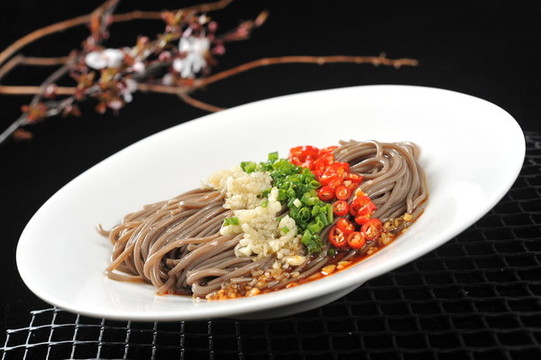 酸辣蕨根粉