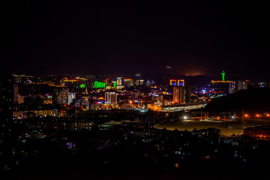 大理下關(guān)夜景