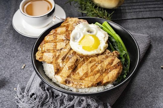 豬扒大碗飯