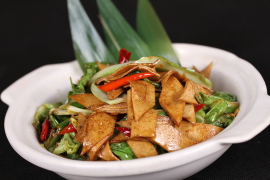 包菜炒豆腐皮