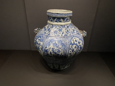 青花松竹梅紋八棱罐
