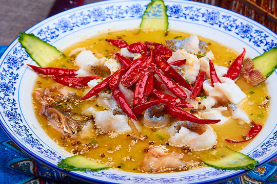金湯酸菜鱸魚
