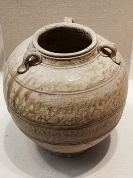 青釉三系弦紋瓷壺