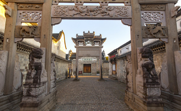 東陽(yáng)盧宅