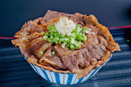香蔥燒肉飯