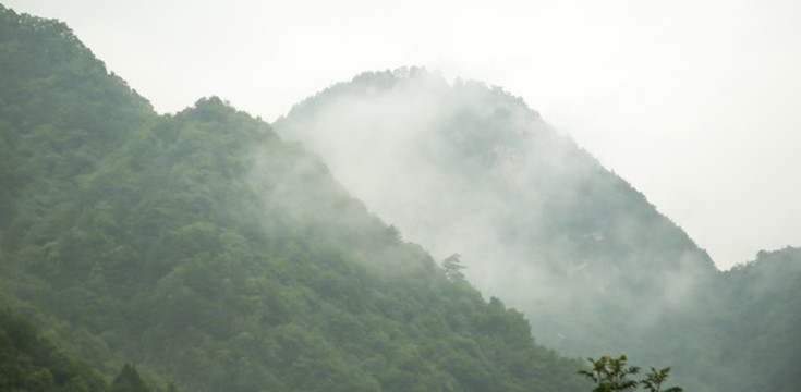 秦嶺山