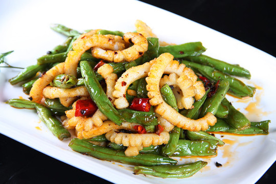 蕓豆炒鯊魚(yú)腸