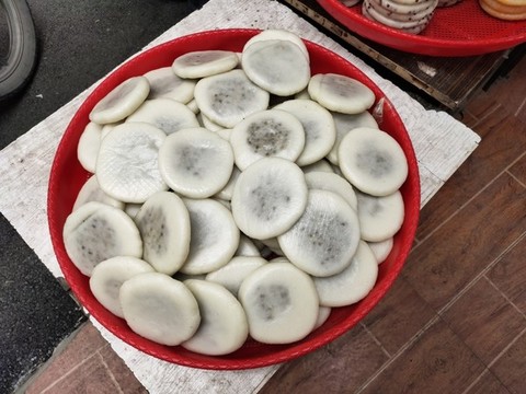 白色糍粑