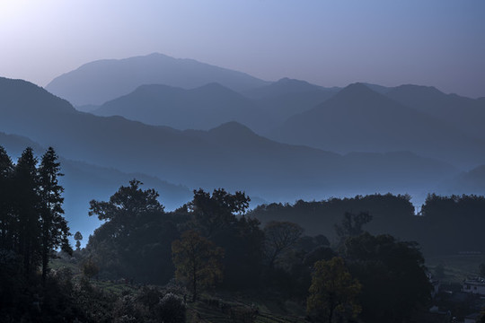 水墨山水?dāng)z影圖