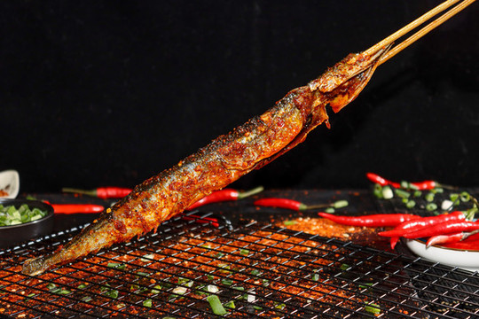 秋刀魚燒烤
