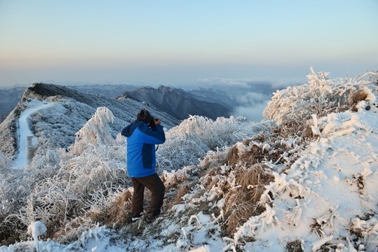 雪地攝影人