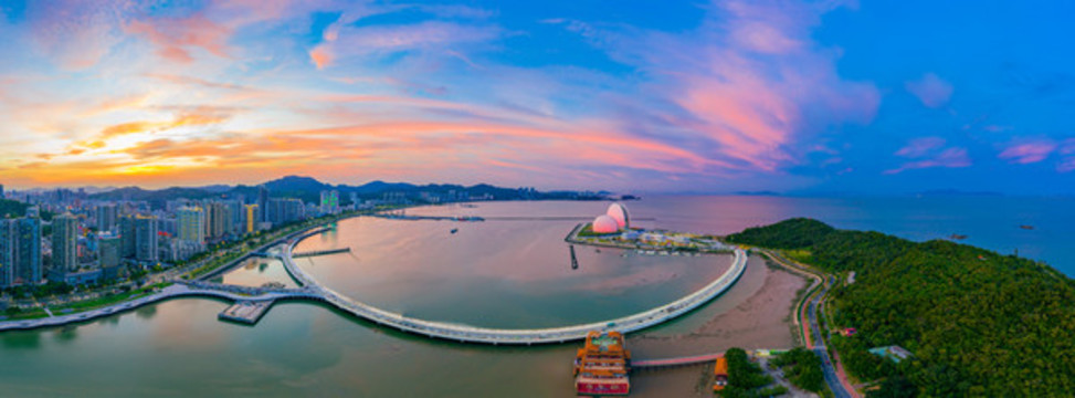 珠海大劇院新月橋