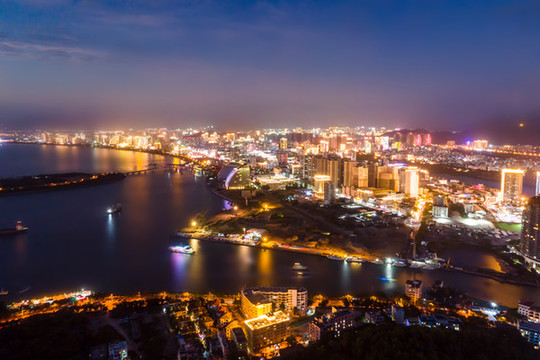 航拍三亞城市建筑景觀天際線夜景