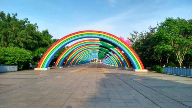 彩虹拱門通道