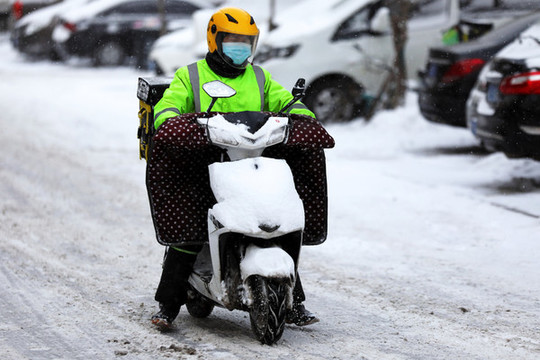 雪天外賣小哥