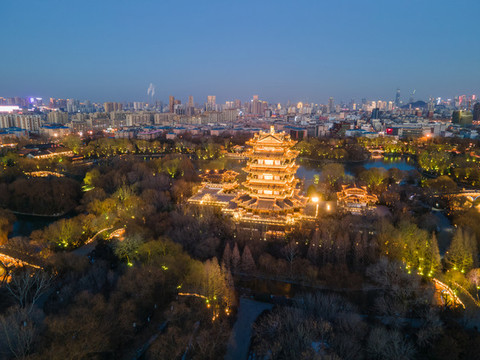 航拍大明湖