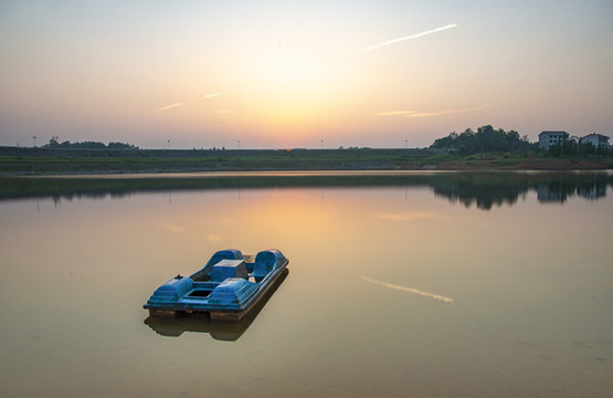 湖南邵陽(yáng)的水庫(kù)