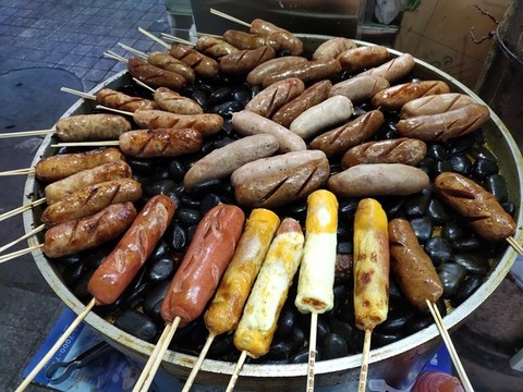 烤熱狗