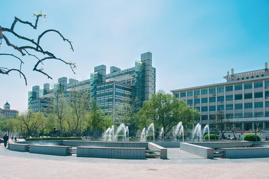 天津大學(xué)