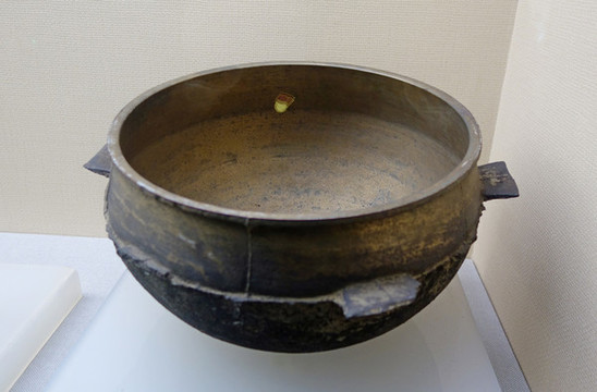 金代六耳銅釜