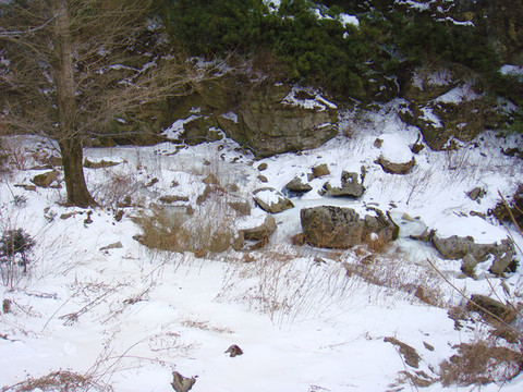 冬季湯峪河雪景