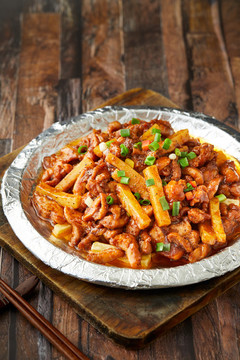 鐵板黑椒雞腿肉