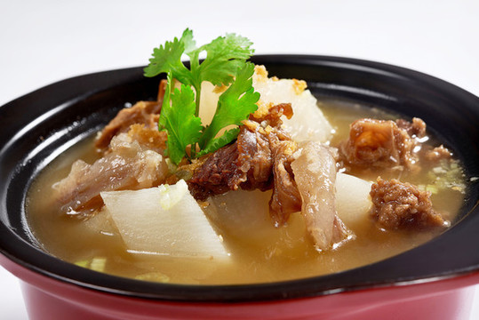 蘿卜牛腩煲