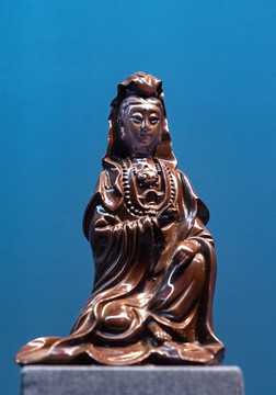 德化窯紫砂釉觀音坐像