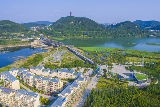 螺湖半島